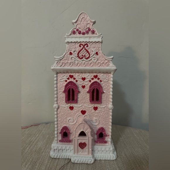 Cupcakes and cashmere house - Picture 1 of 4